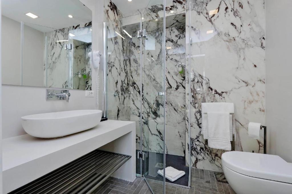 Boutique Suites Della Croce Rzym Zewnętrze zdjęcie
